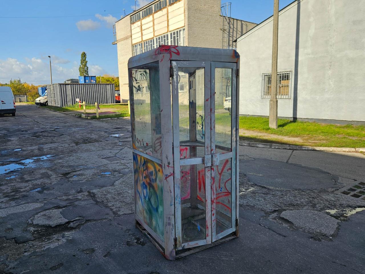 BUDKA TELEFONICZNA Z AUTOMATEM