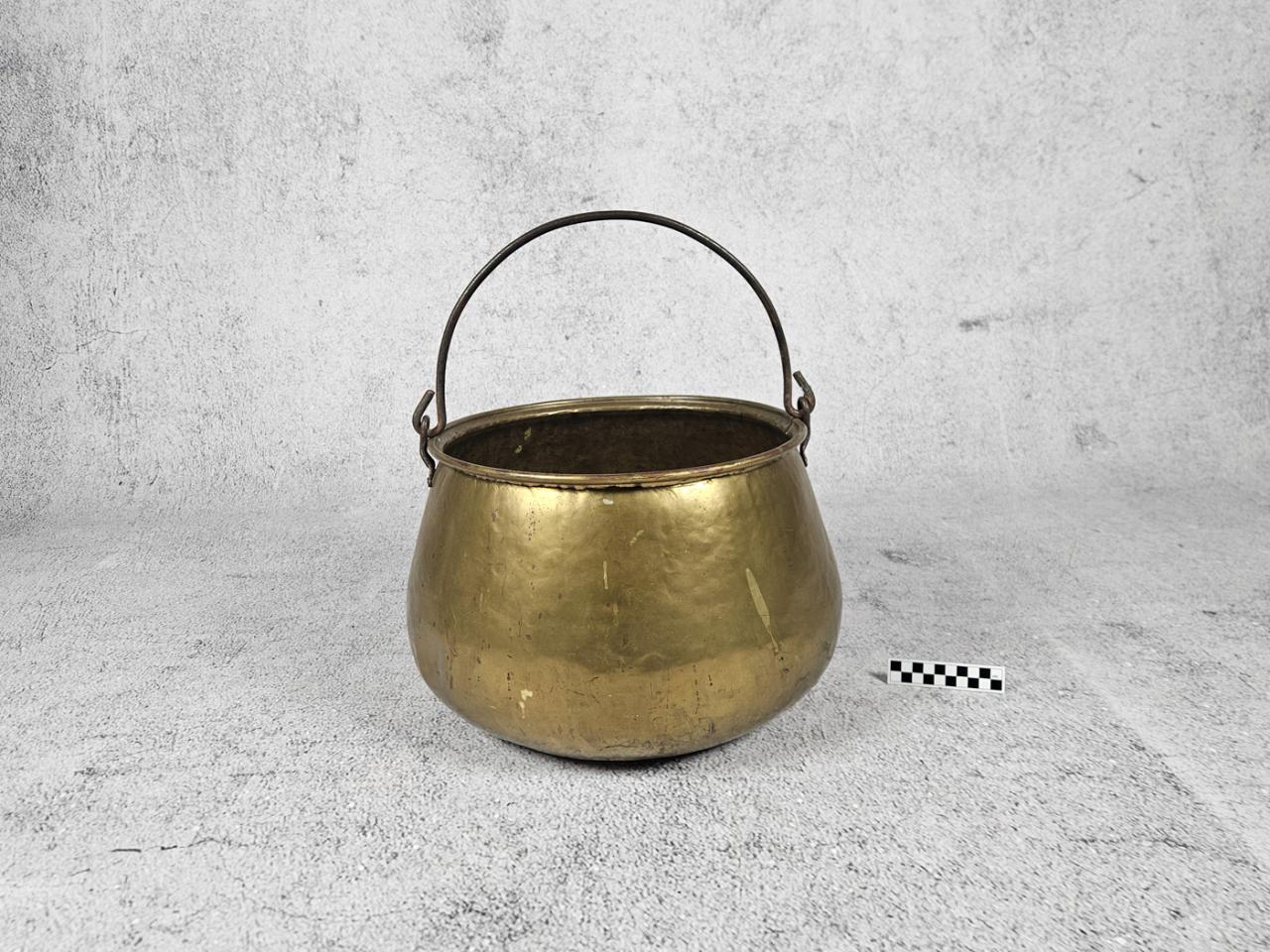 COPPER POT
