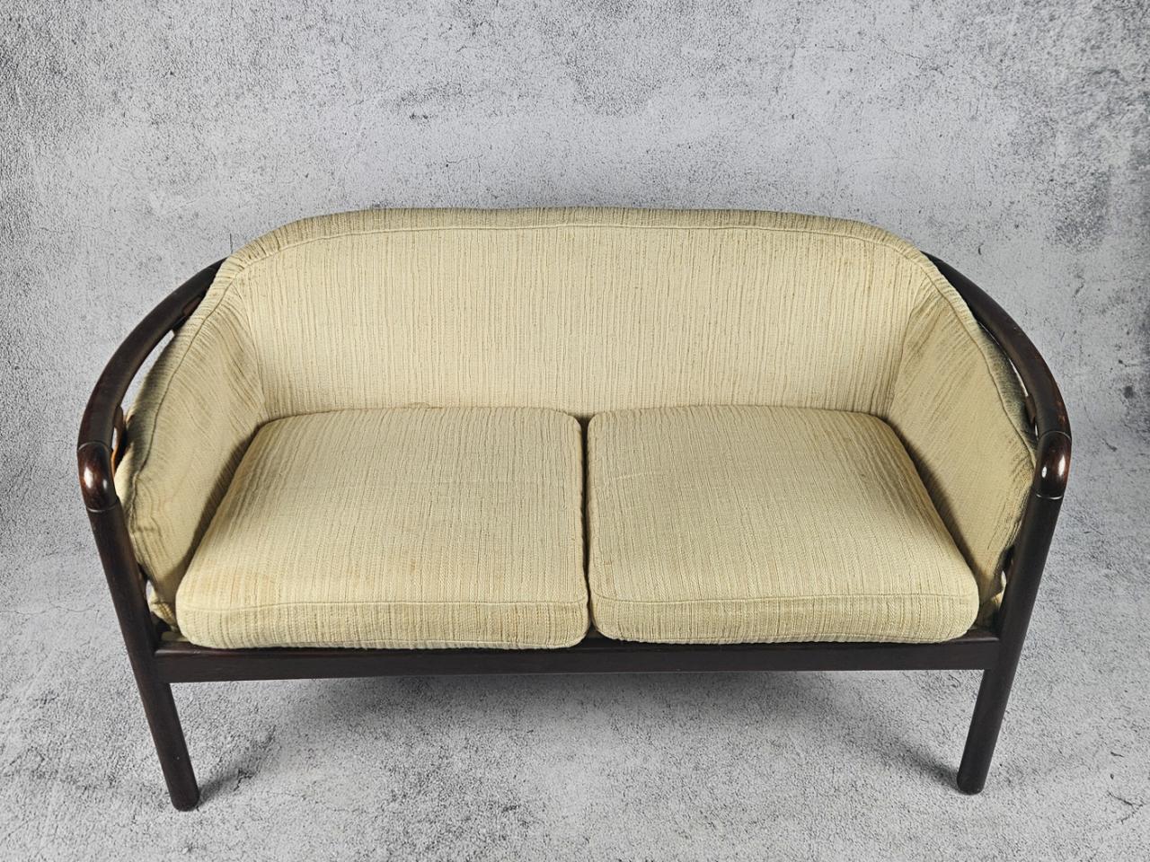 KANAPA SOFA