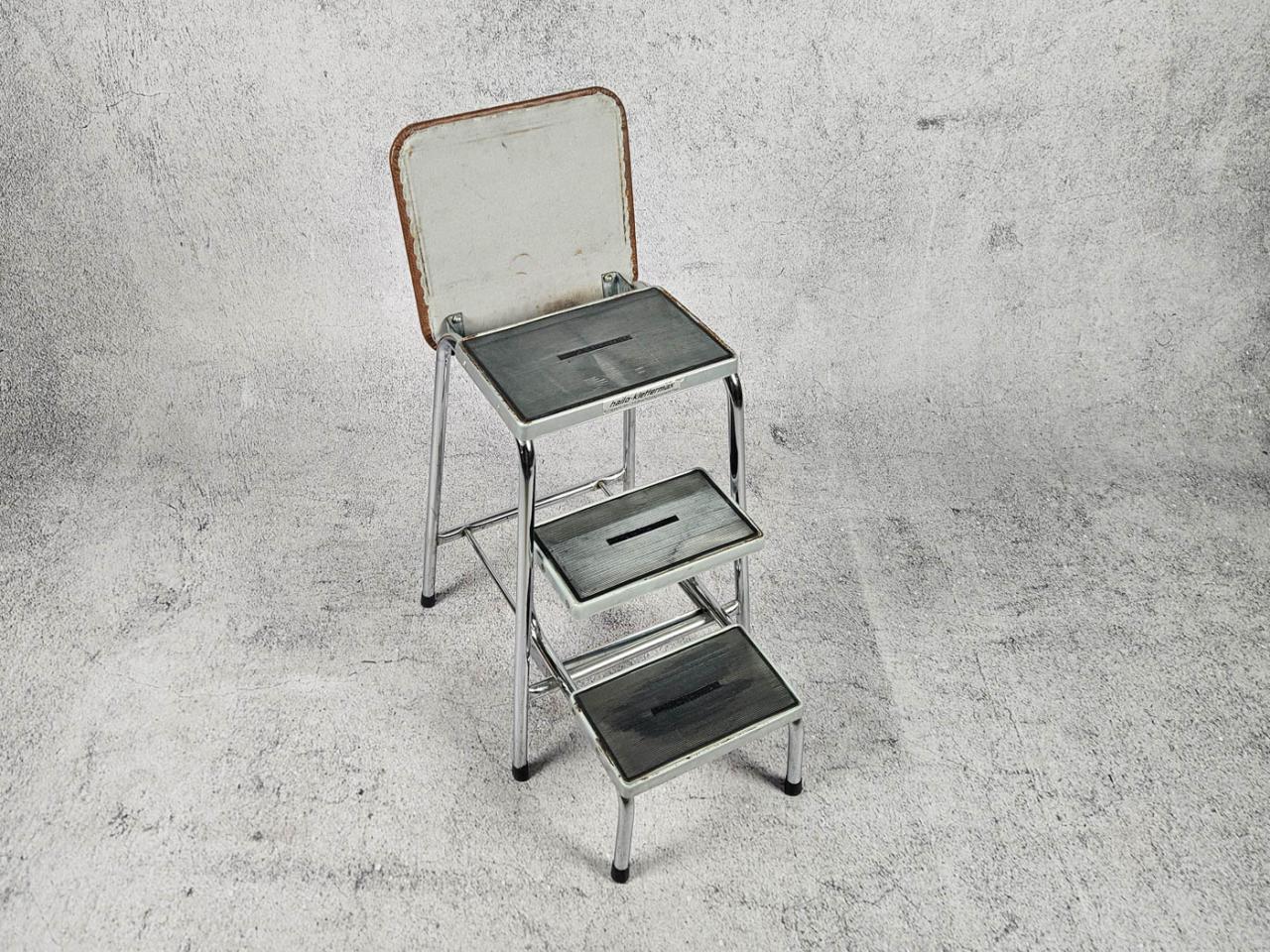 STOOL WITH STEPS