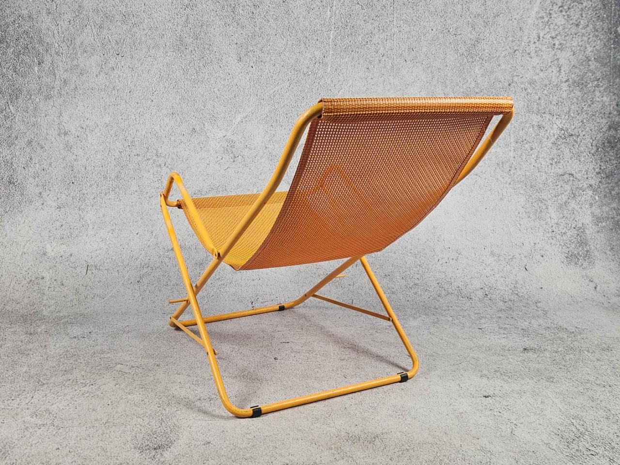 DECK CHAIR