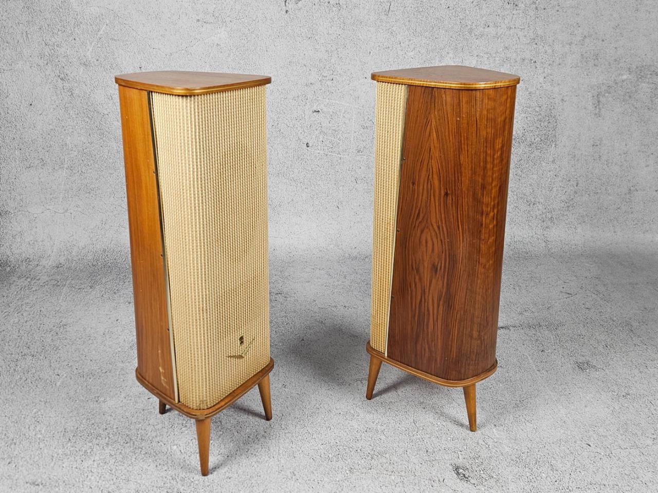 FLOOR SPEAKERS