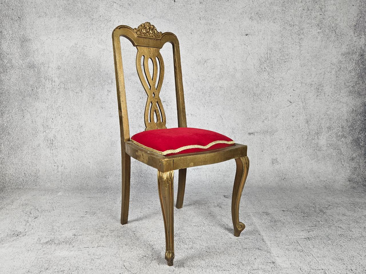 CHAIR