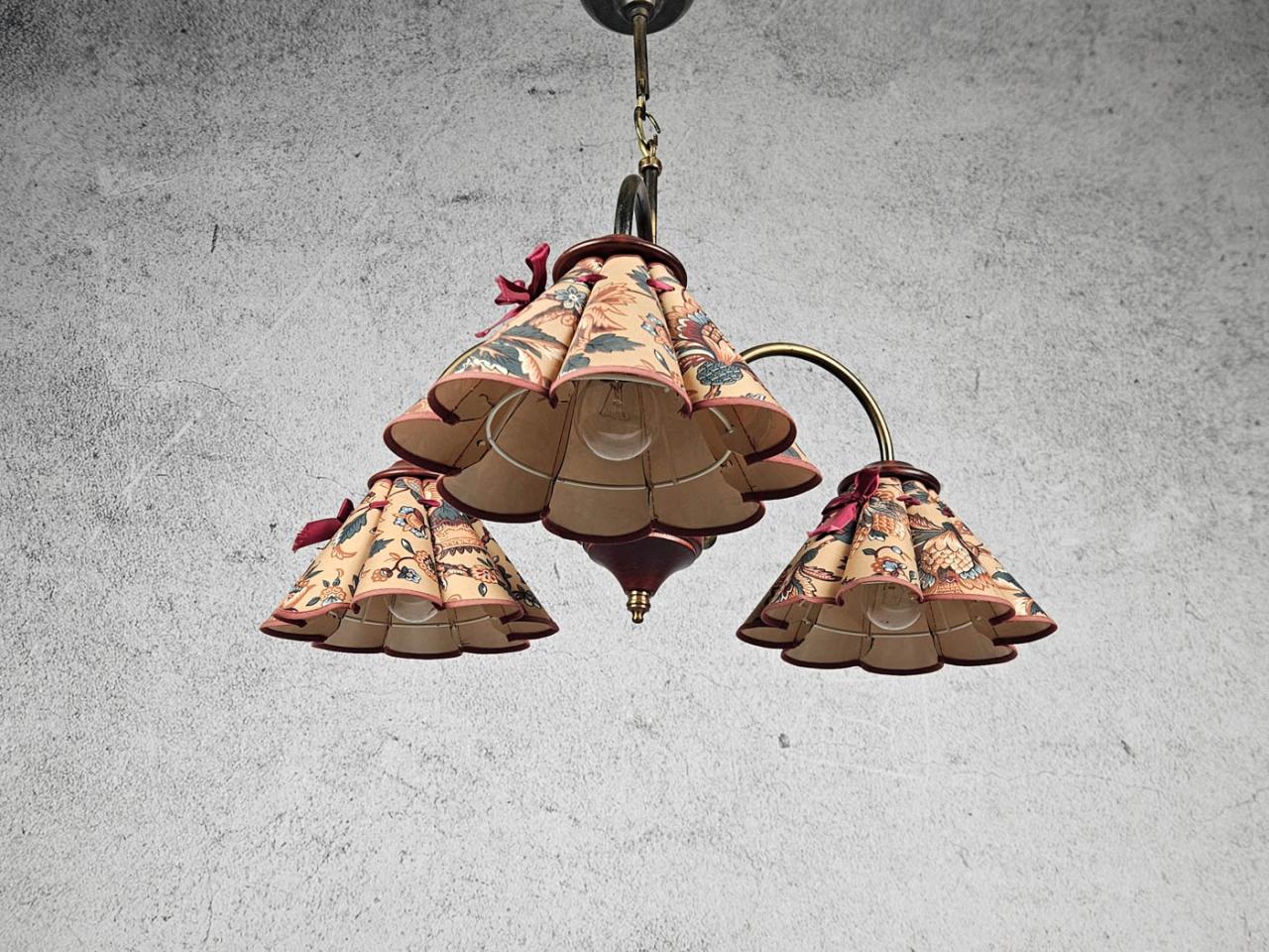 CHANDELIER