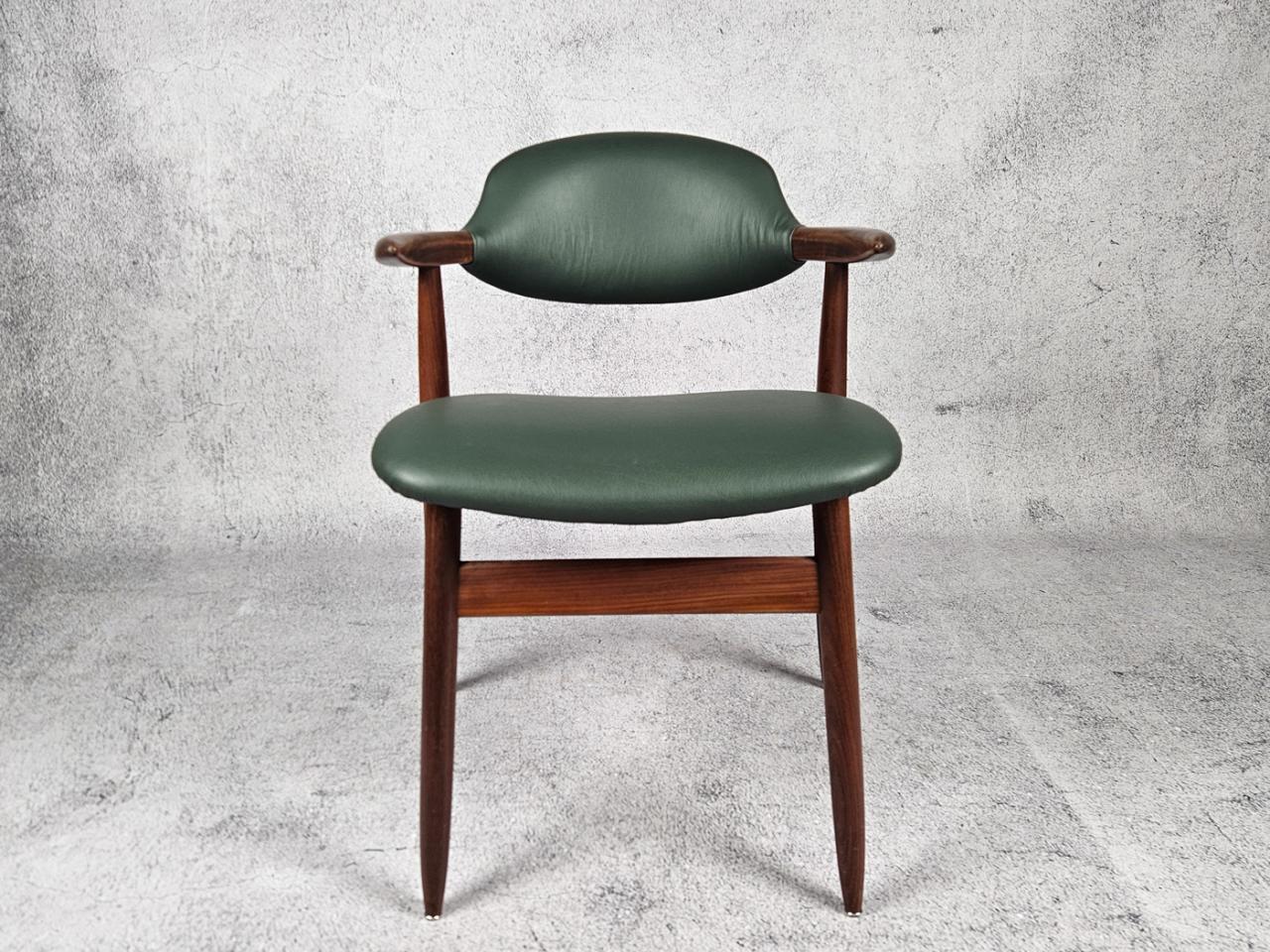 SCANDINAVIAN 1960S CHAIR