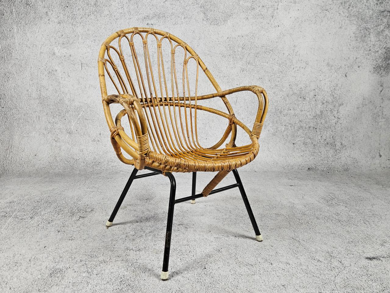 GARDEN ARMCHAIR