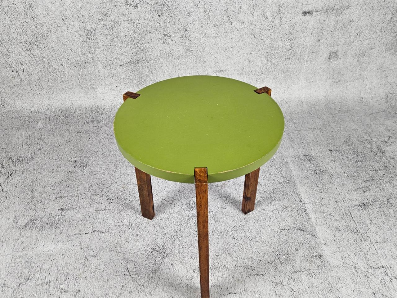SMALL TABLE