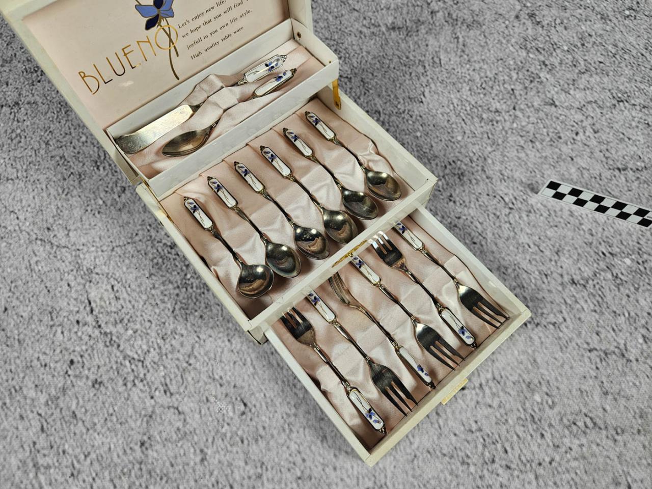 CUTLERY