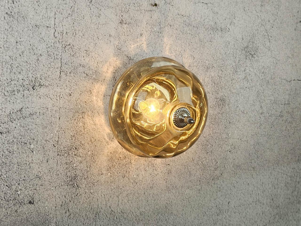 CEILING LIGHT