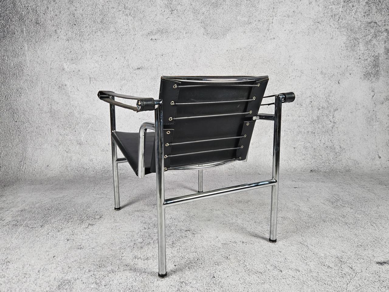 FOTEL INSP. LE CORBUSIER CASSINA, LATA 70-TE