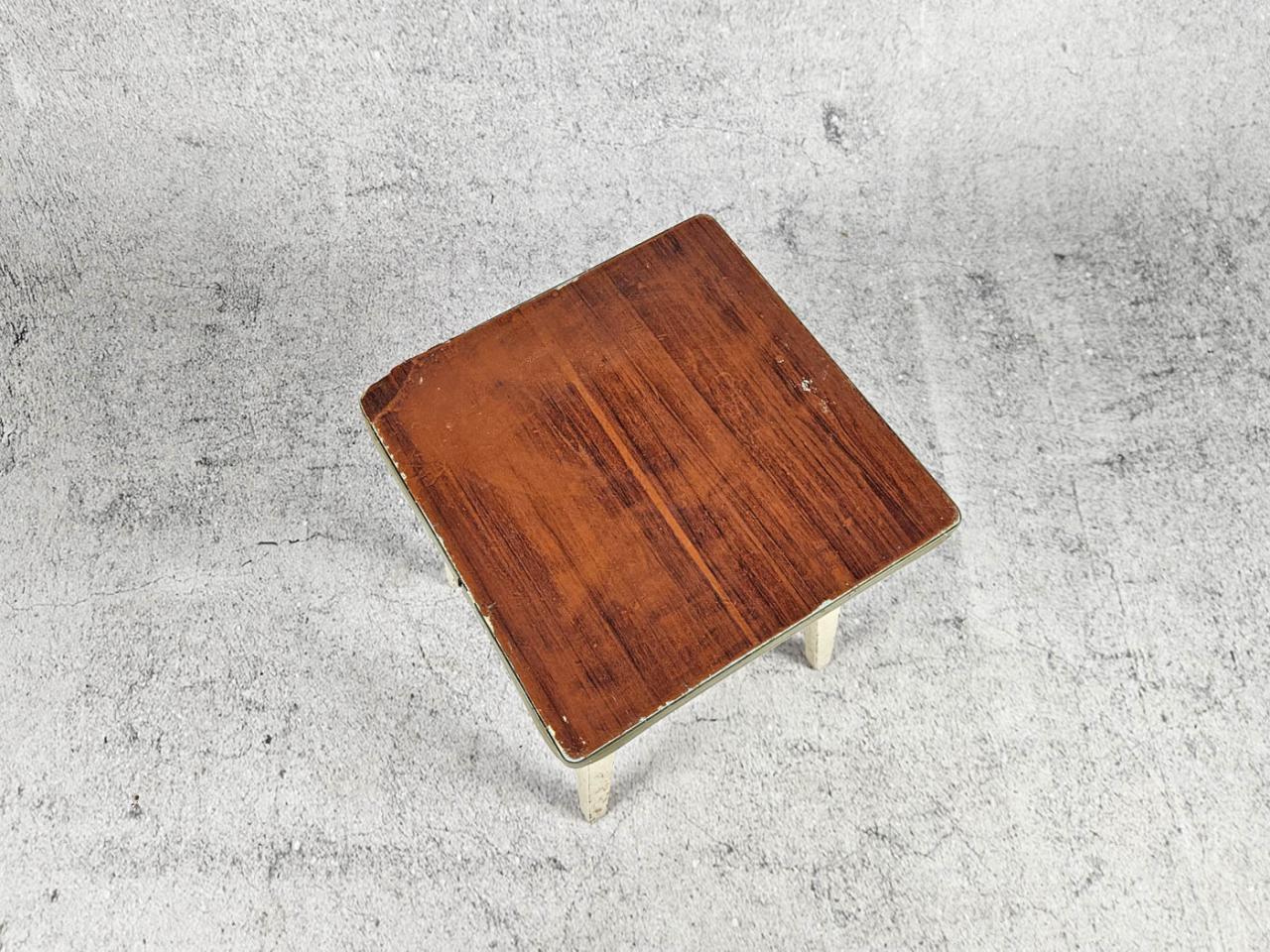 STOOL TABORET