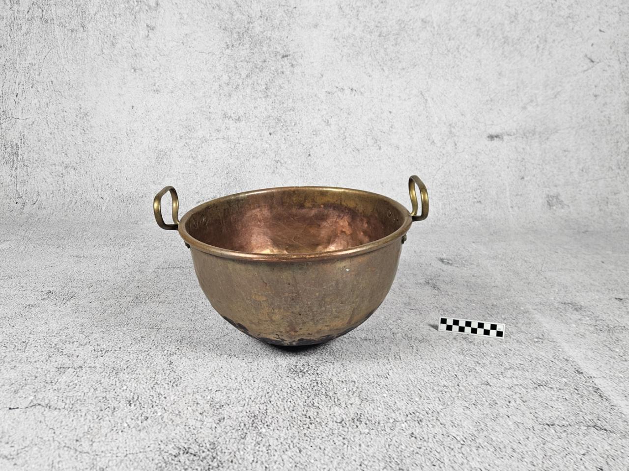 COPPER POT