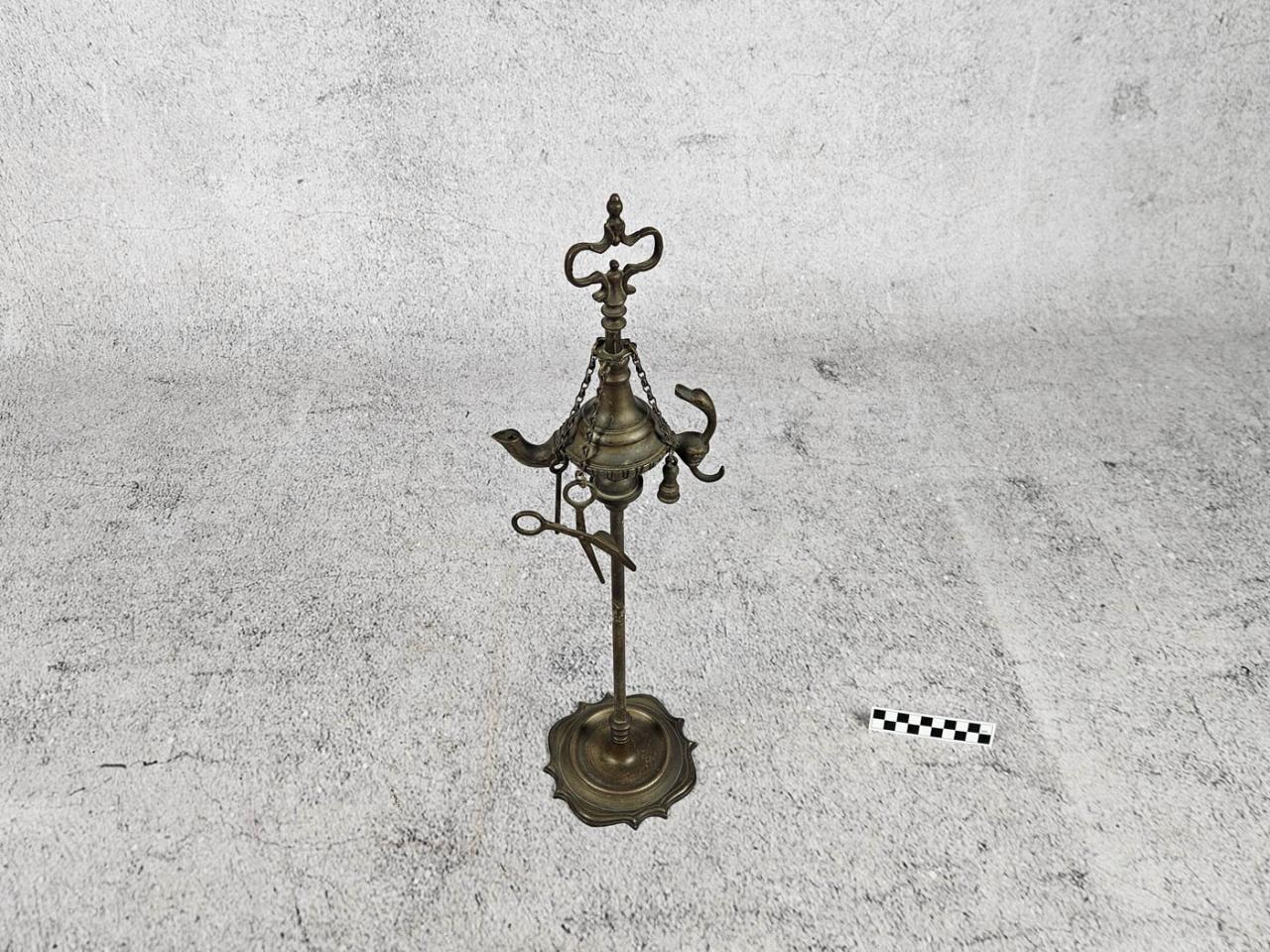 LAMPA OLIWNA