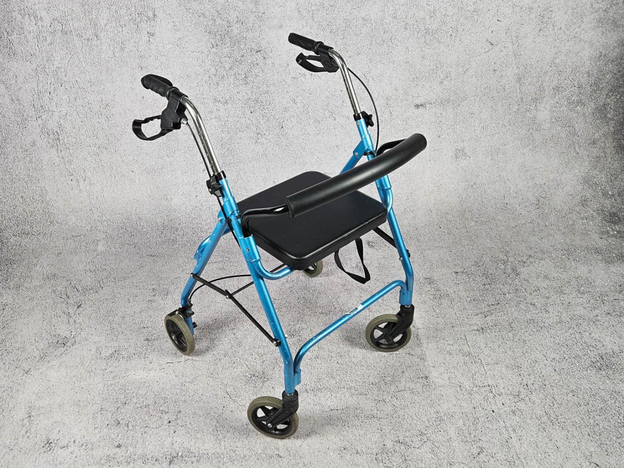 SKŁADANY WÓZEK Z SIEDZISKIEM WALKER