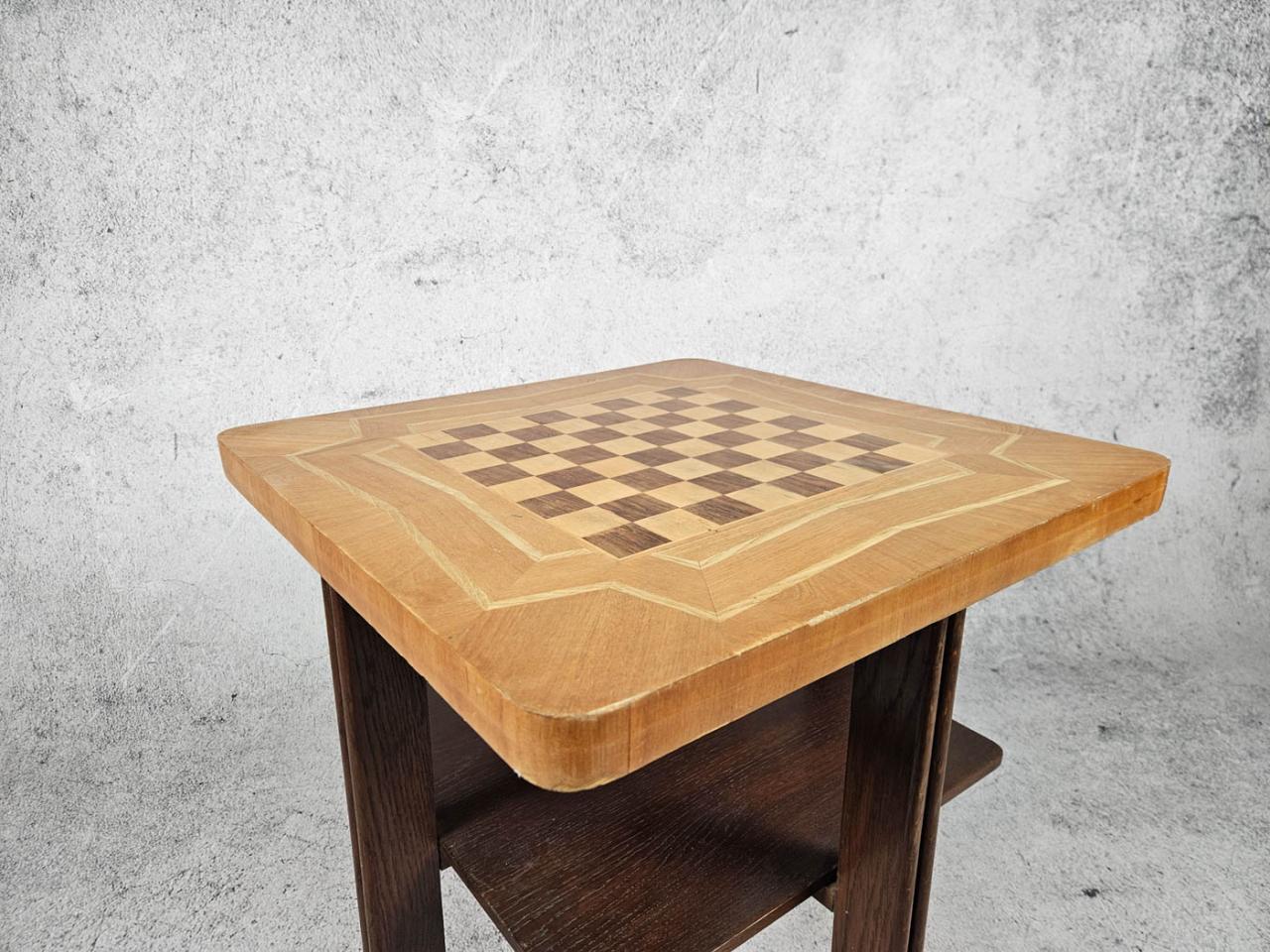CHESS TABLE