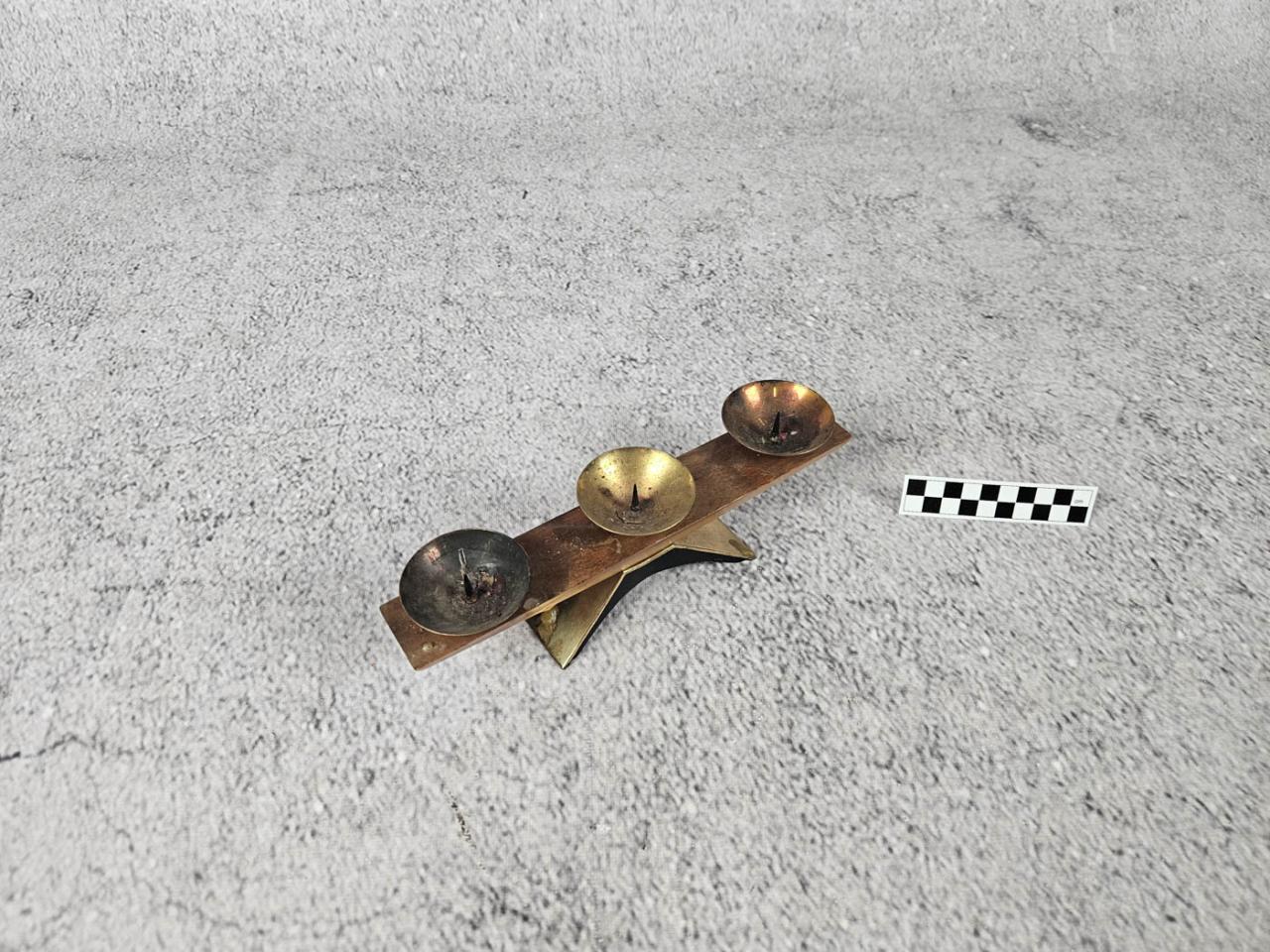 CANDLESTICK
