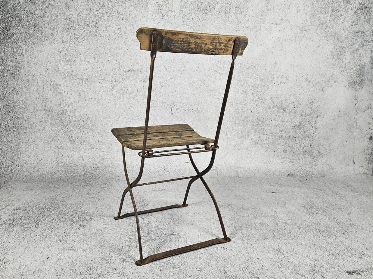 GARDEN CHAIR