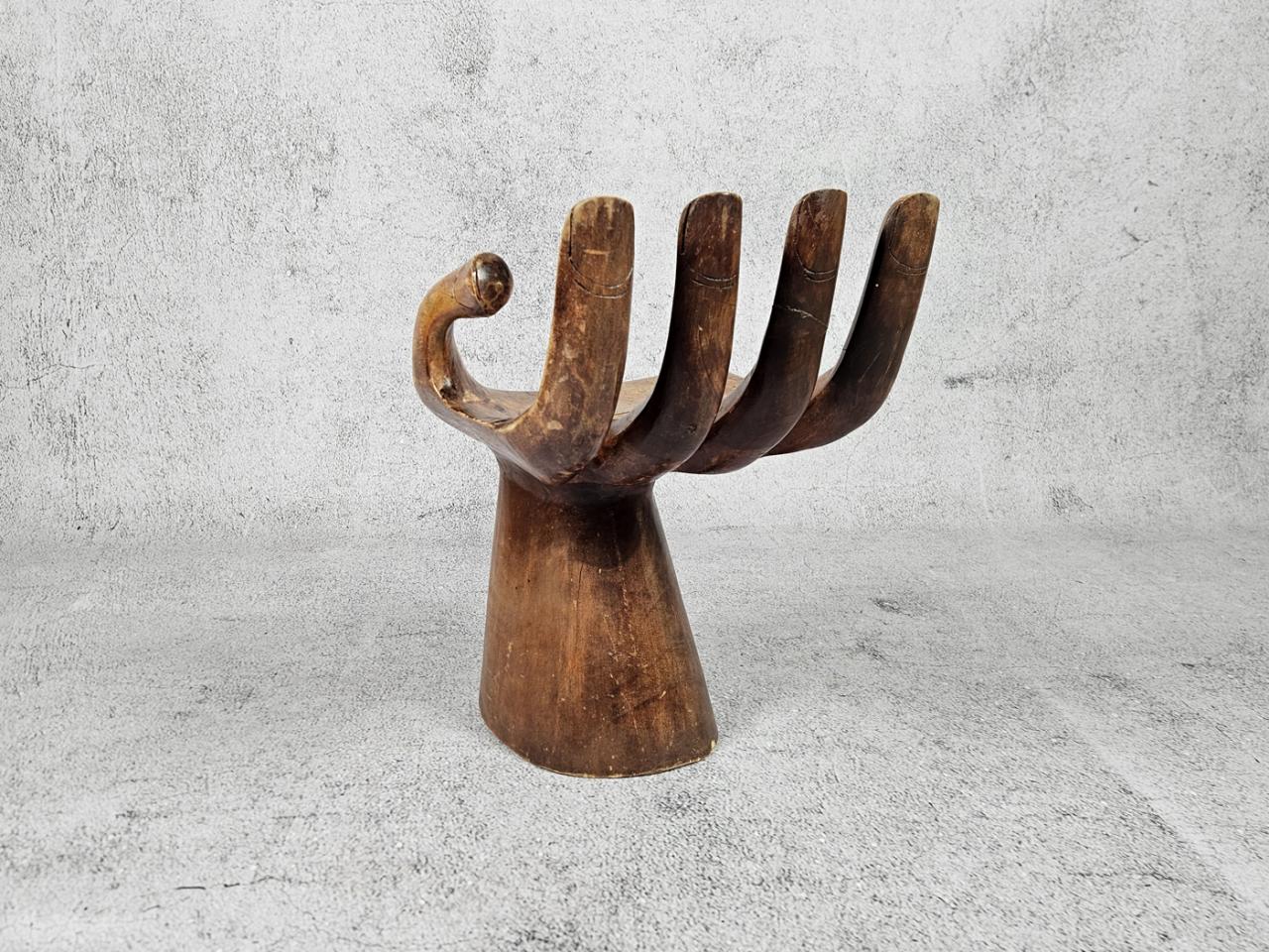 HAND CHAIR