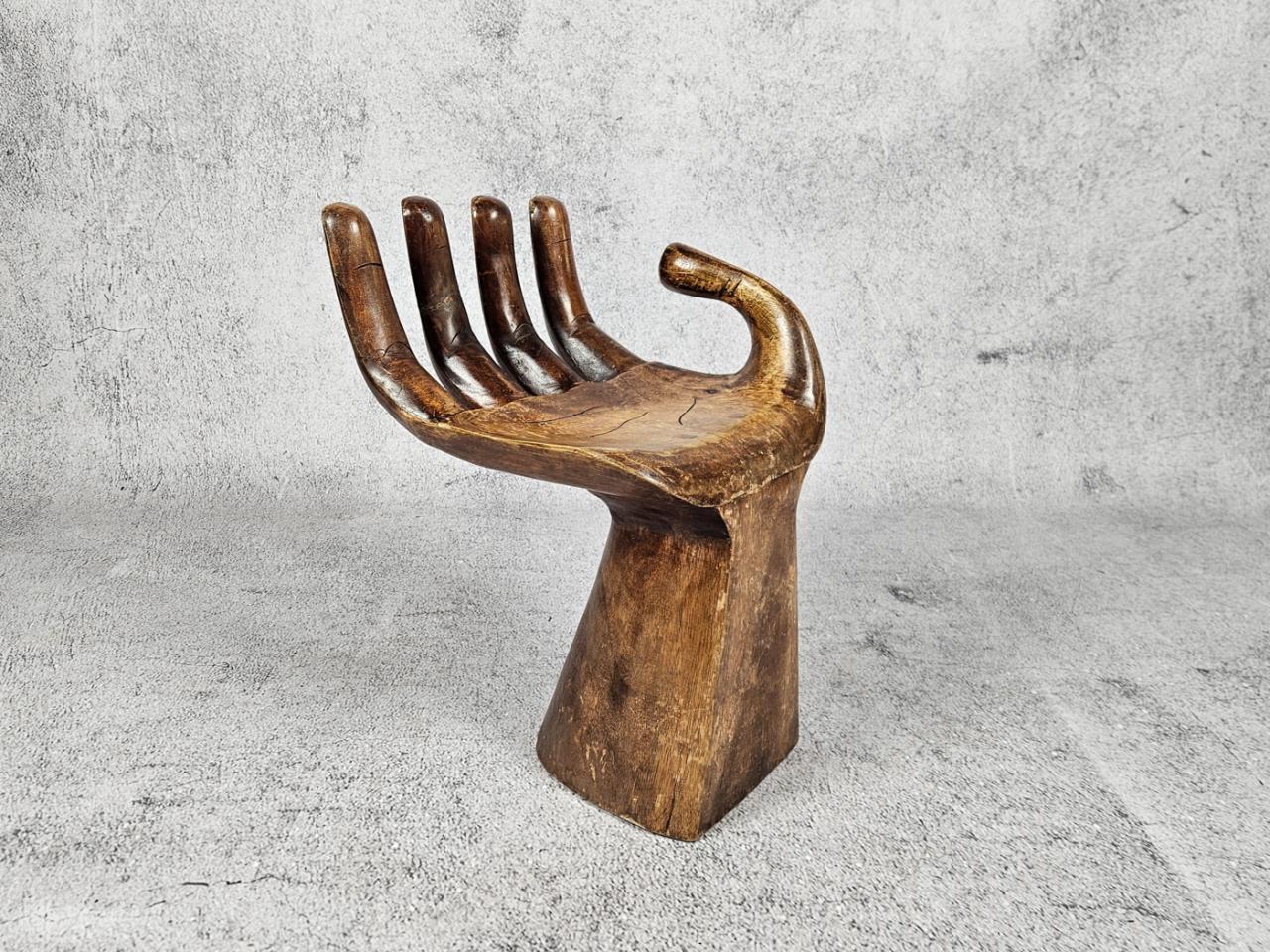 HAND CHAIR