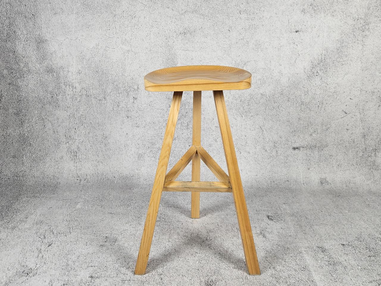 BAR STOOL