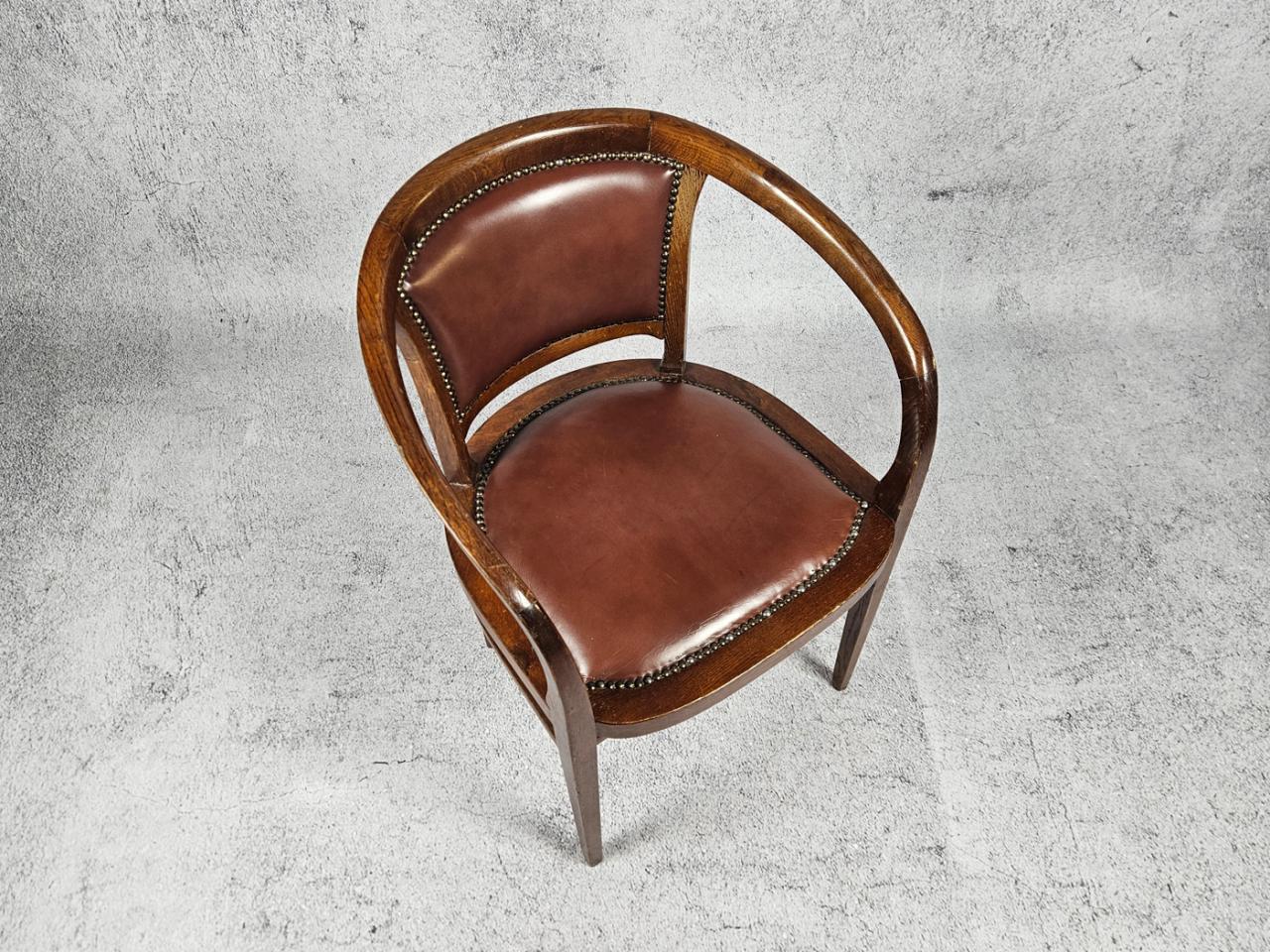 CHAIR
