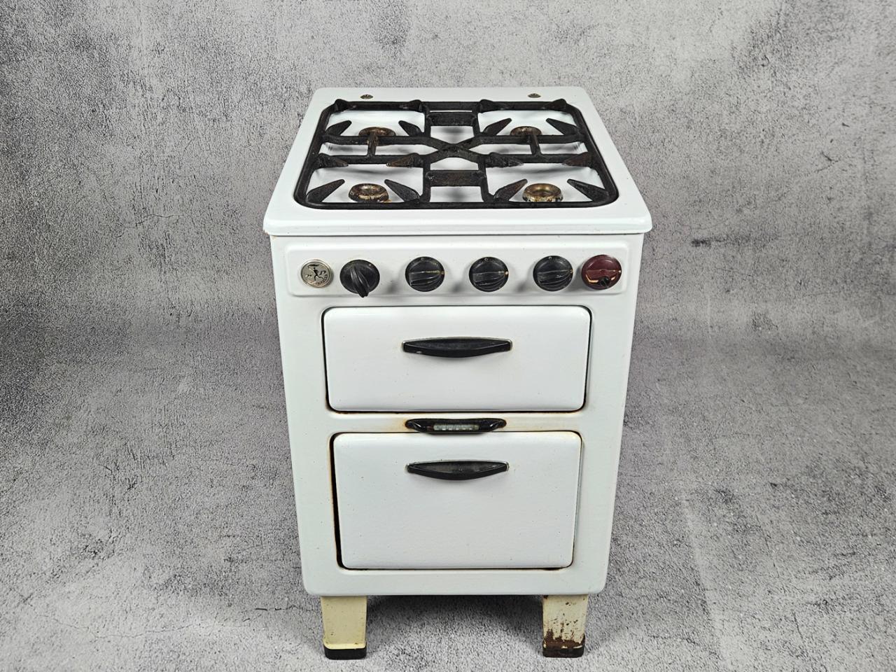 STOVE OVEN