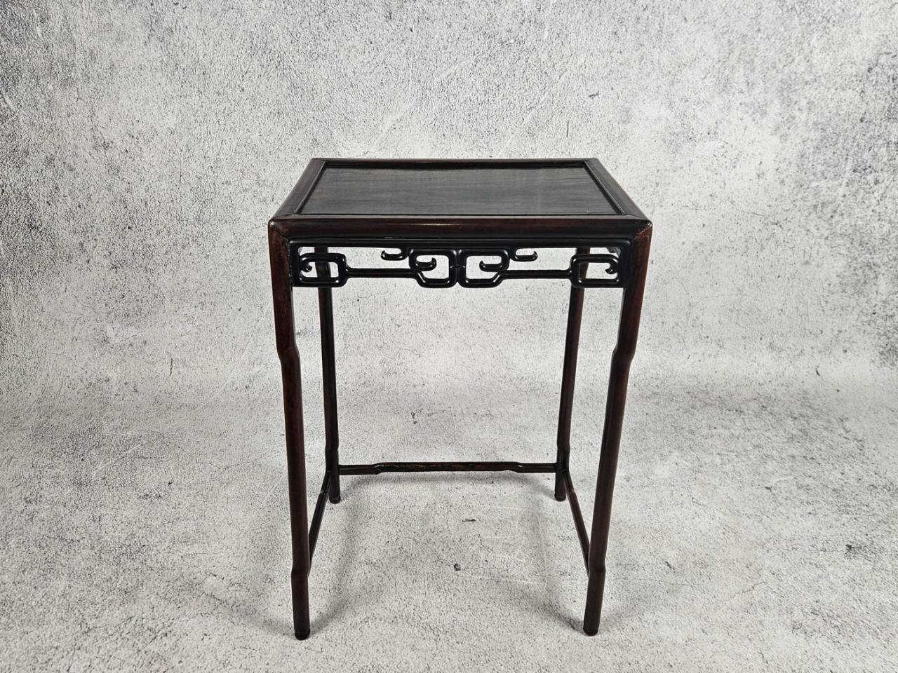 SMALL TABLE