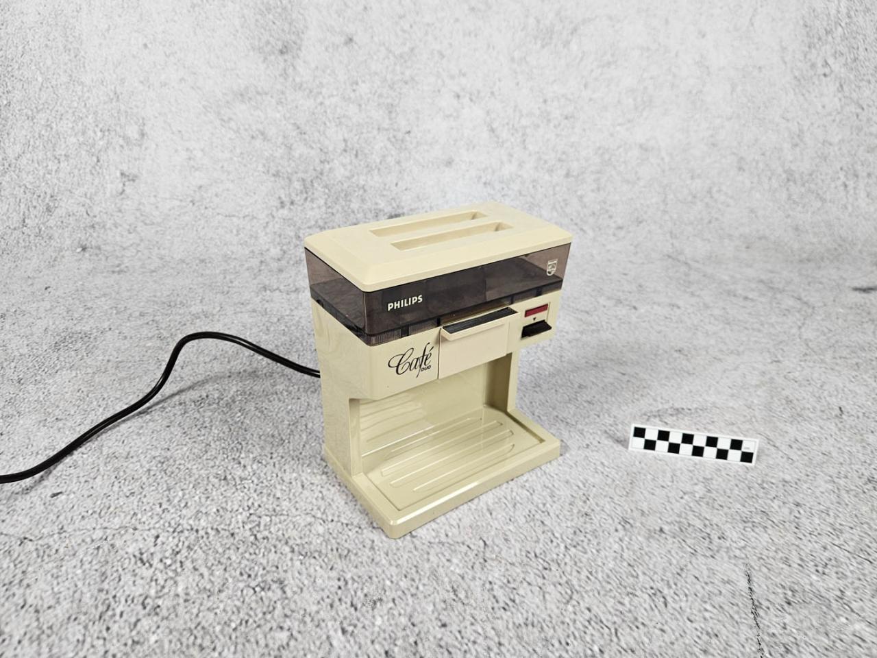 COFFEE MACHINE