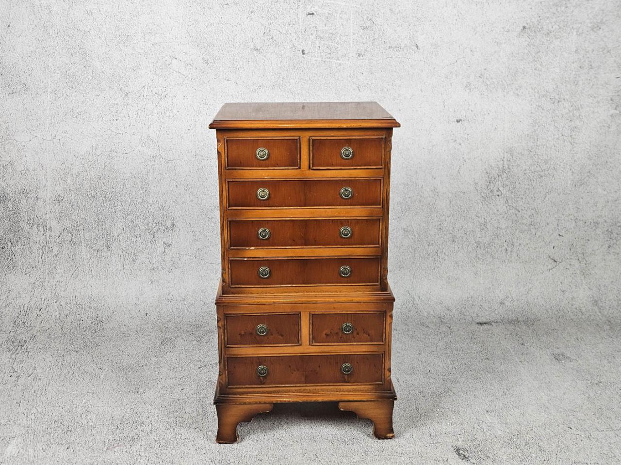 CABINET WITH DRAWERS