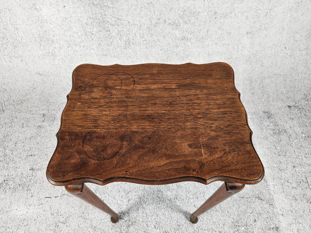 SMALL TABLE