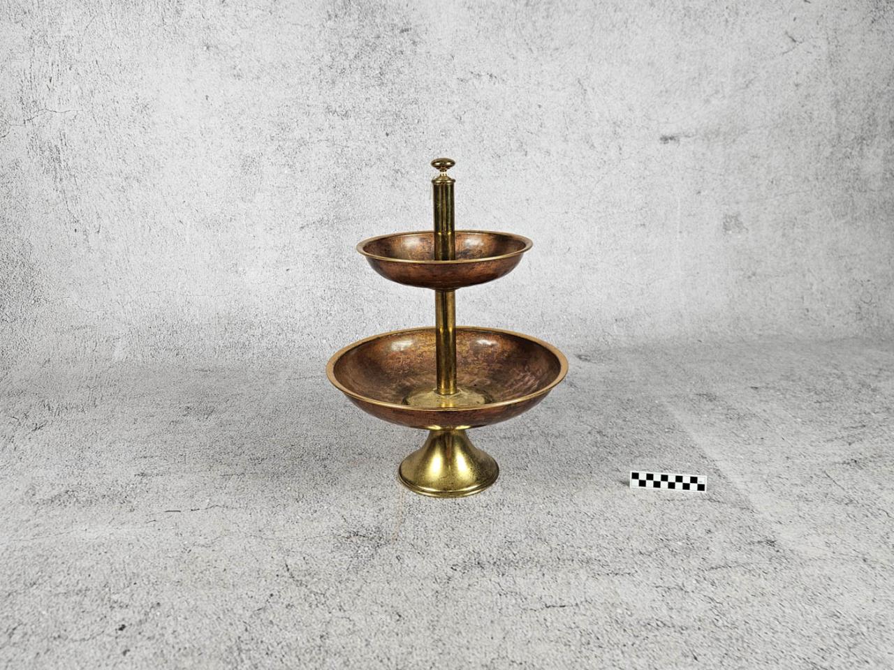 CAKE STAND