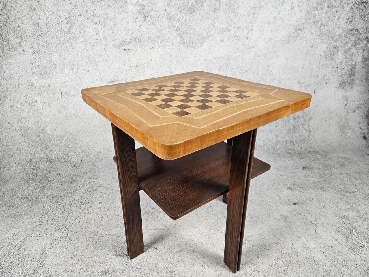 CHESS TABLE