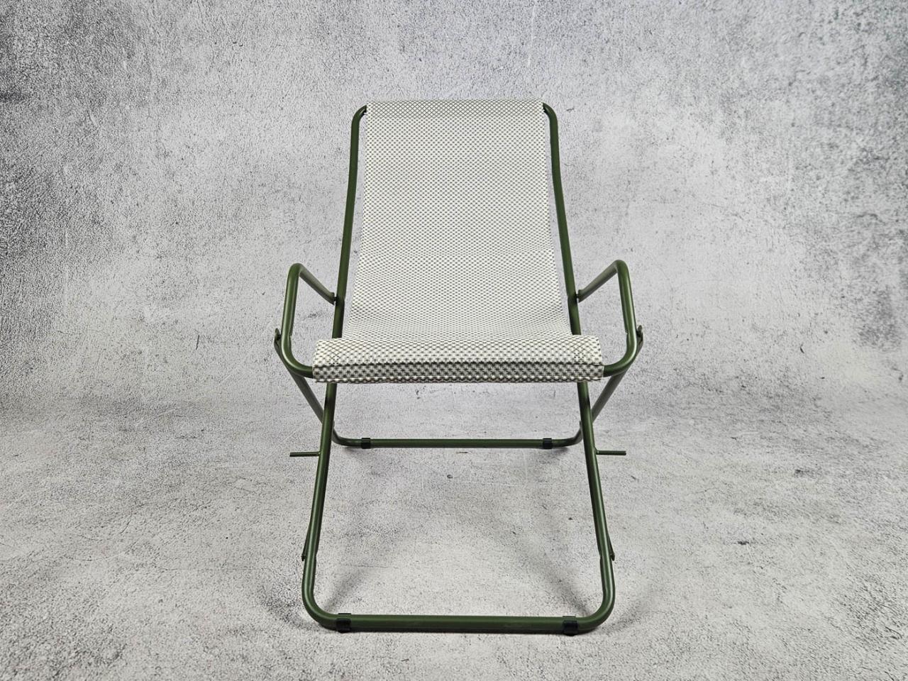 DECK CHAIR