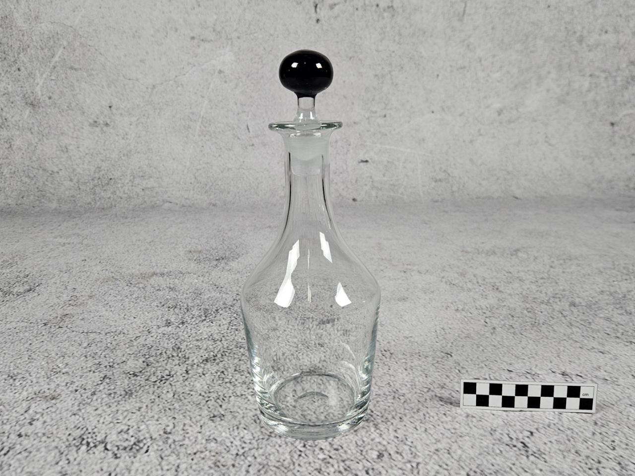 DECANTER