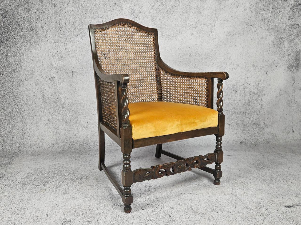 KANAPA SOFA