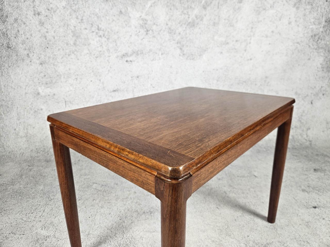 SCANDINAVIAN COFFEE TABLE