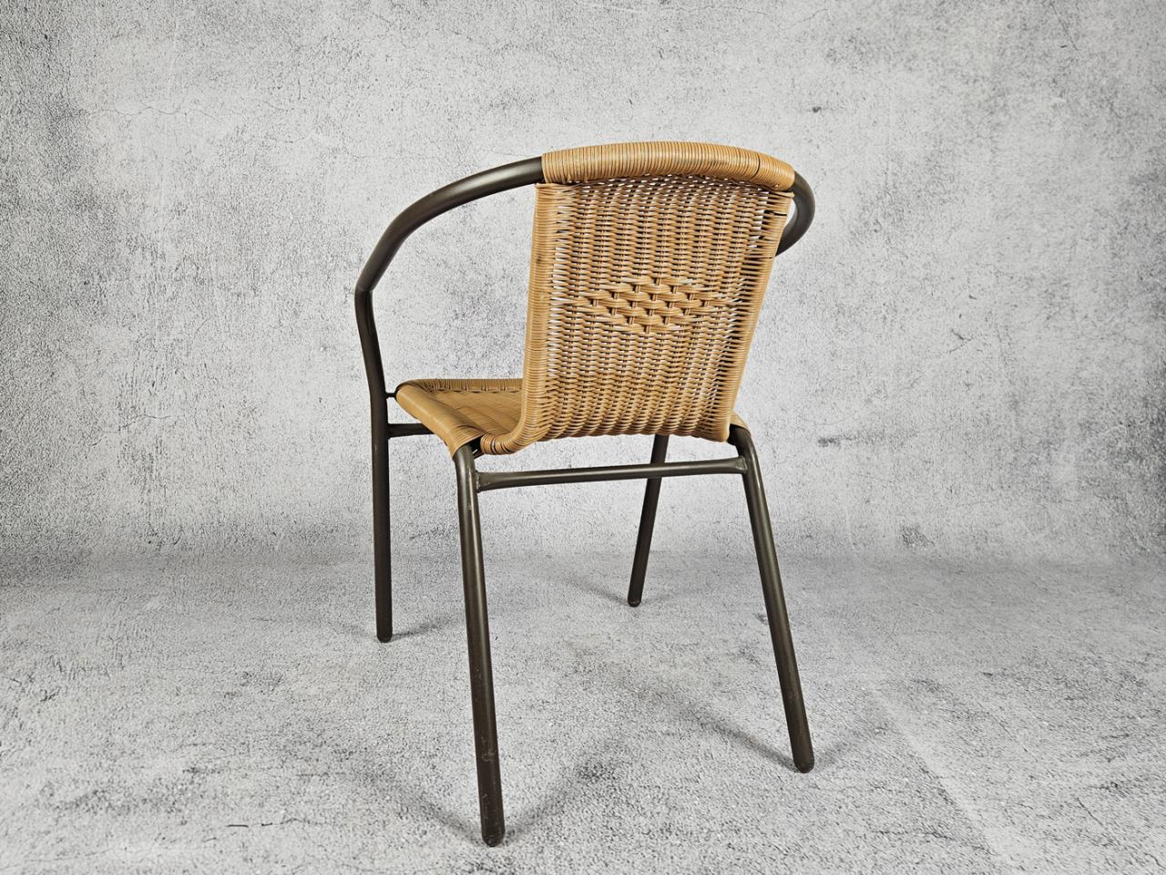 GARDEN CHAIR
