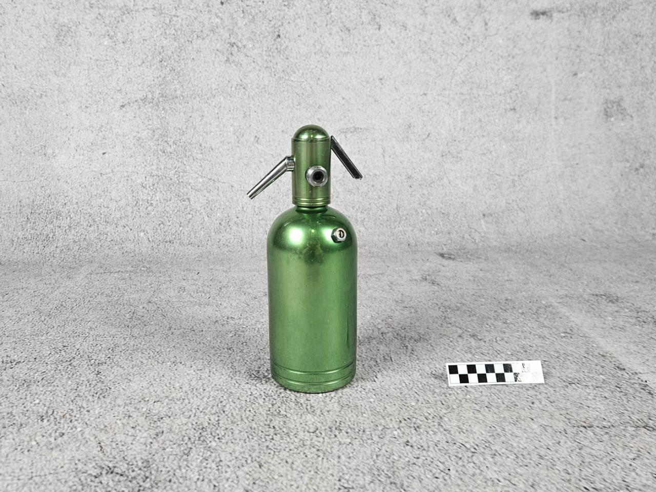SODA SIPHON