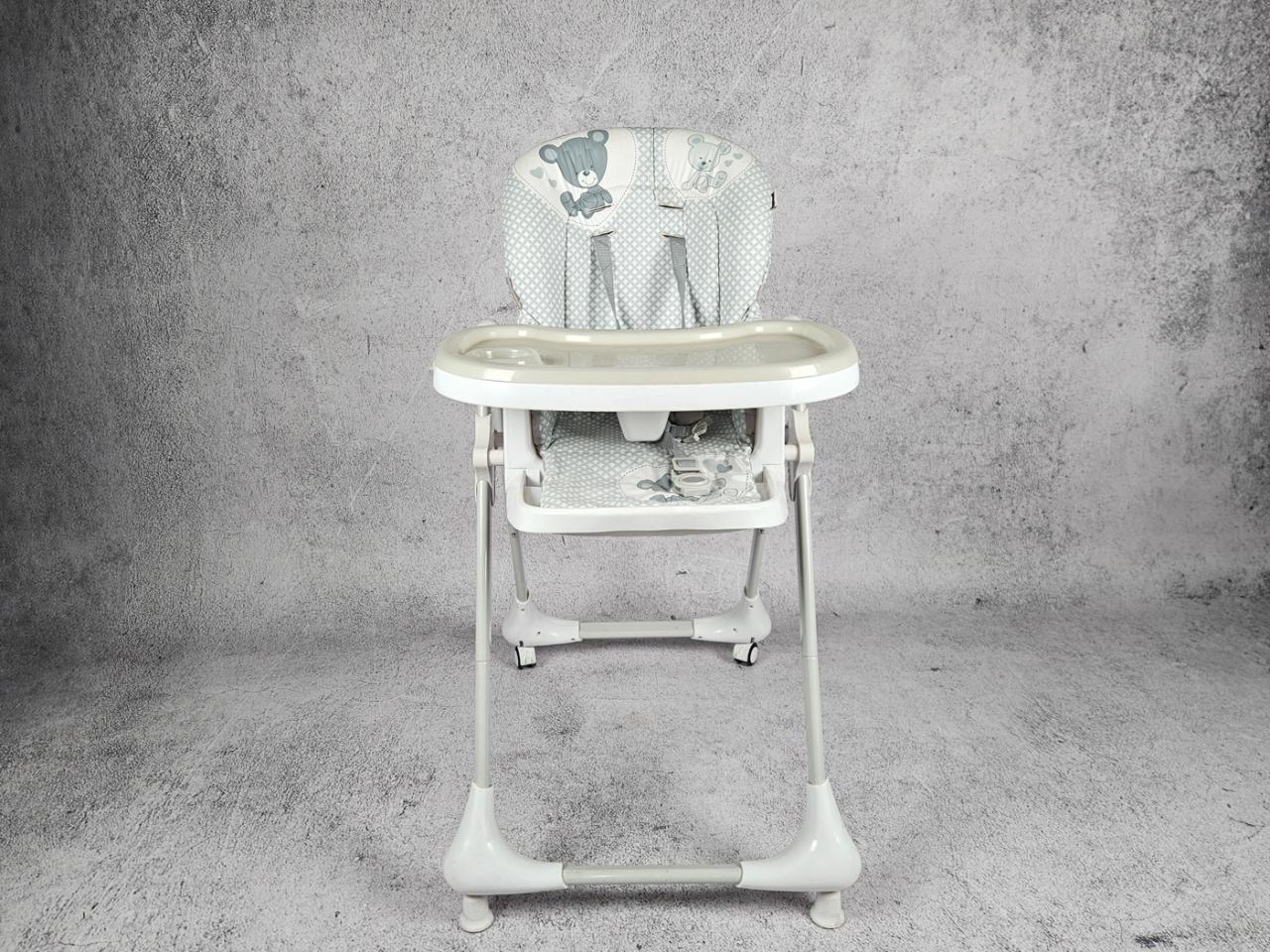 HIGH CHAIR