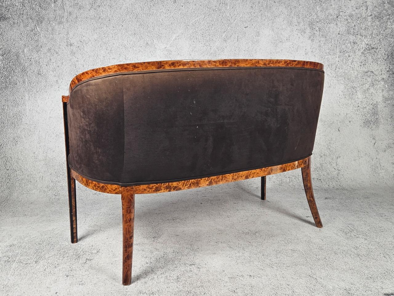 KANAPA SOFA