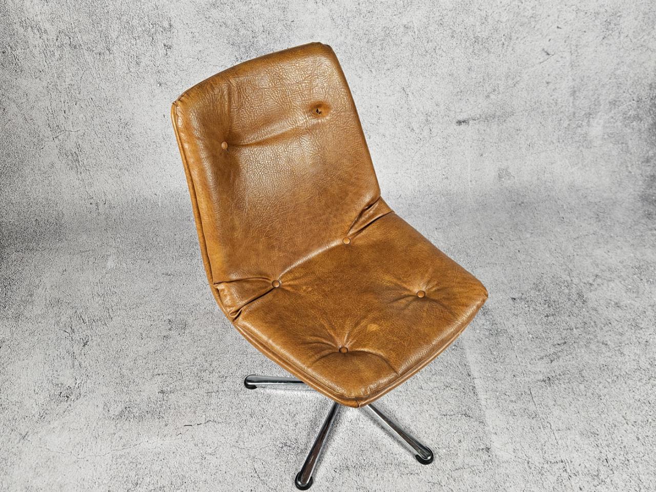SWIVEL CHAIR, 1970S