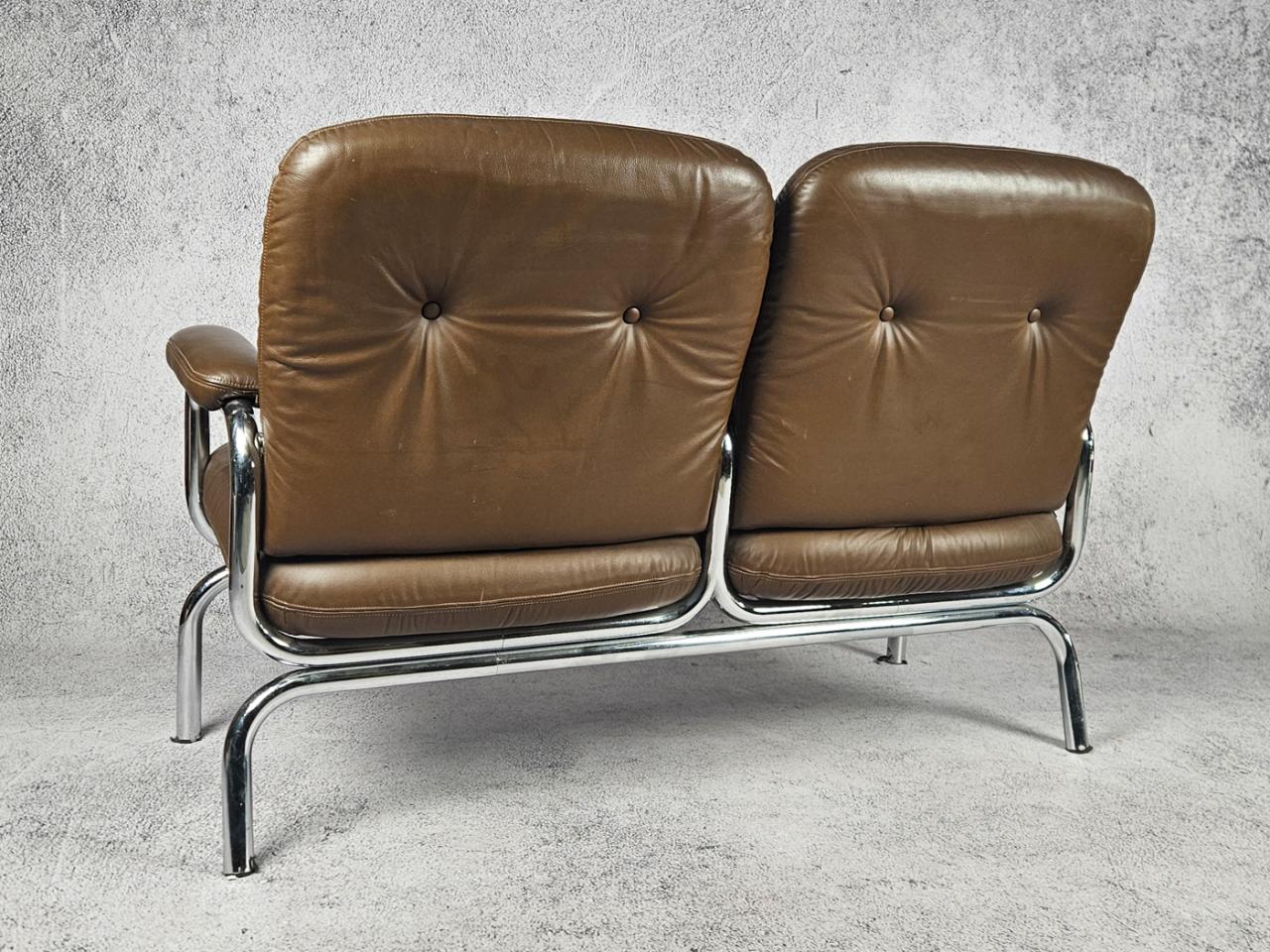 KANAPA SOFA