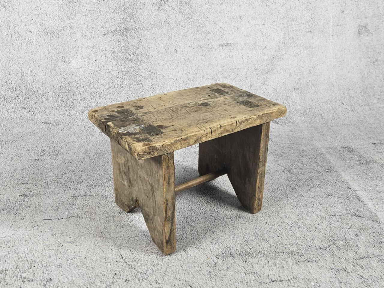 STOOL