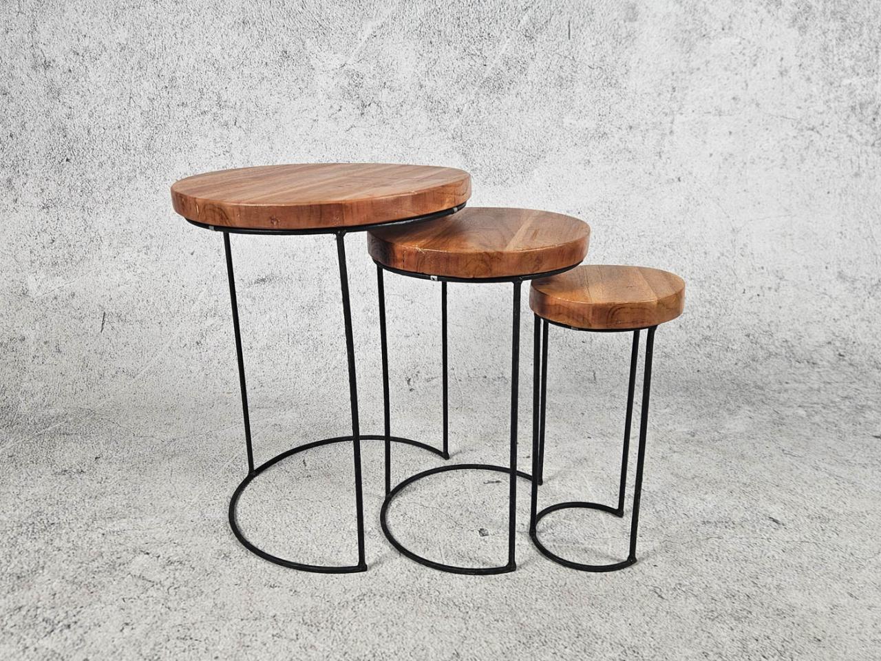 SMALL TABLE