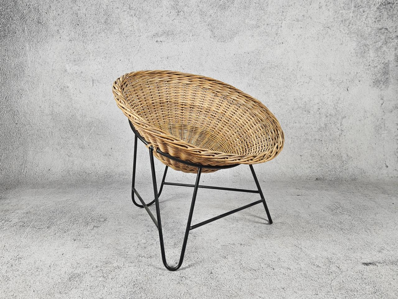 GARDEN ARMCHAIR