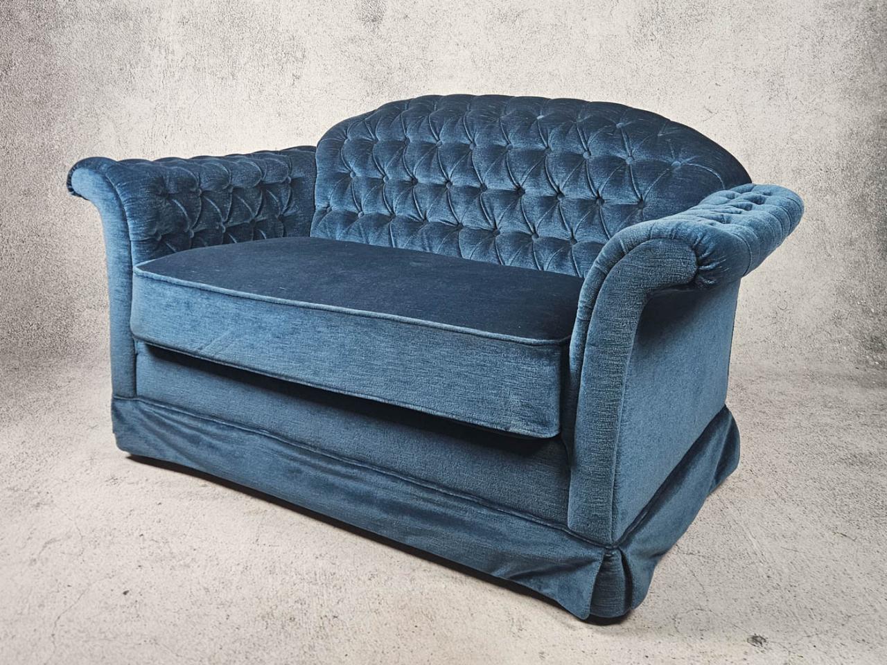 KANAPA SOFA