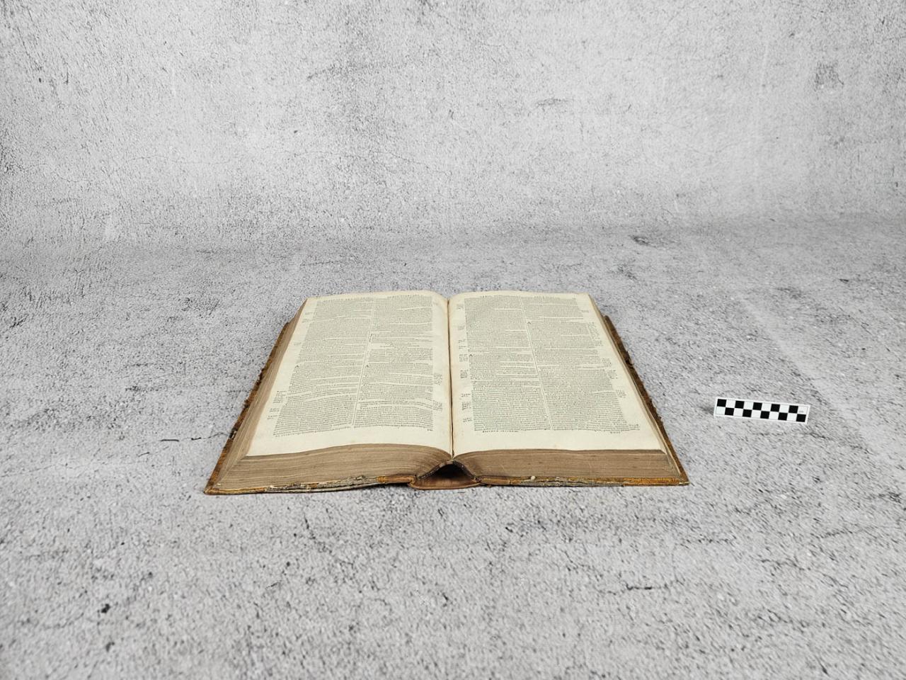 BOOK BOOK