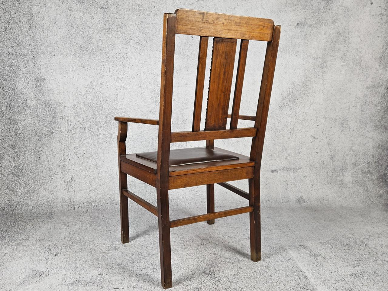 CHAIR