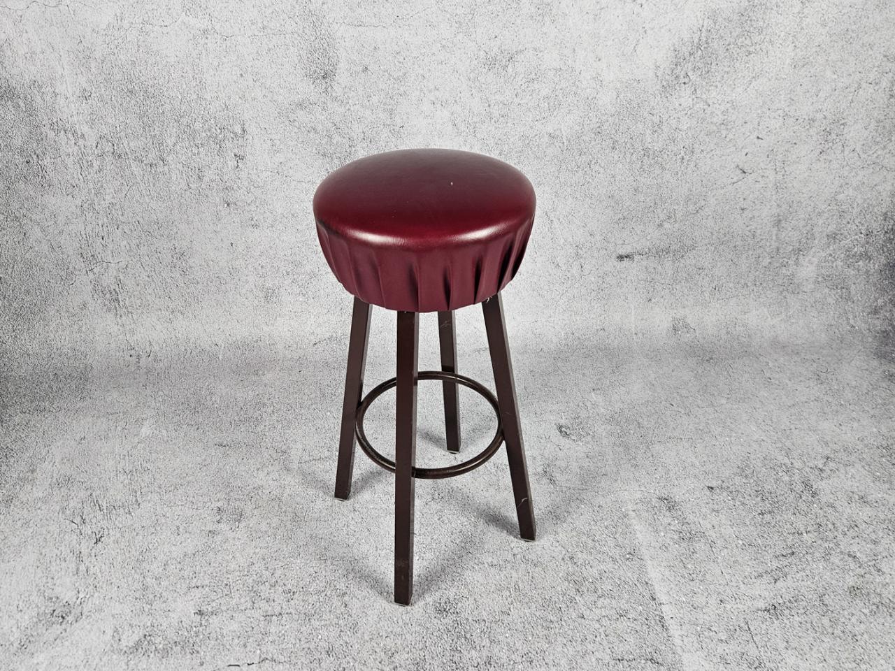 BAR STOOL