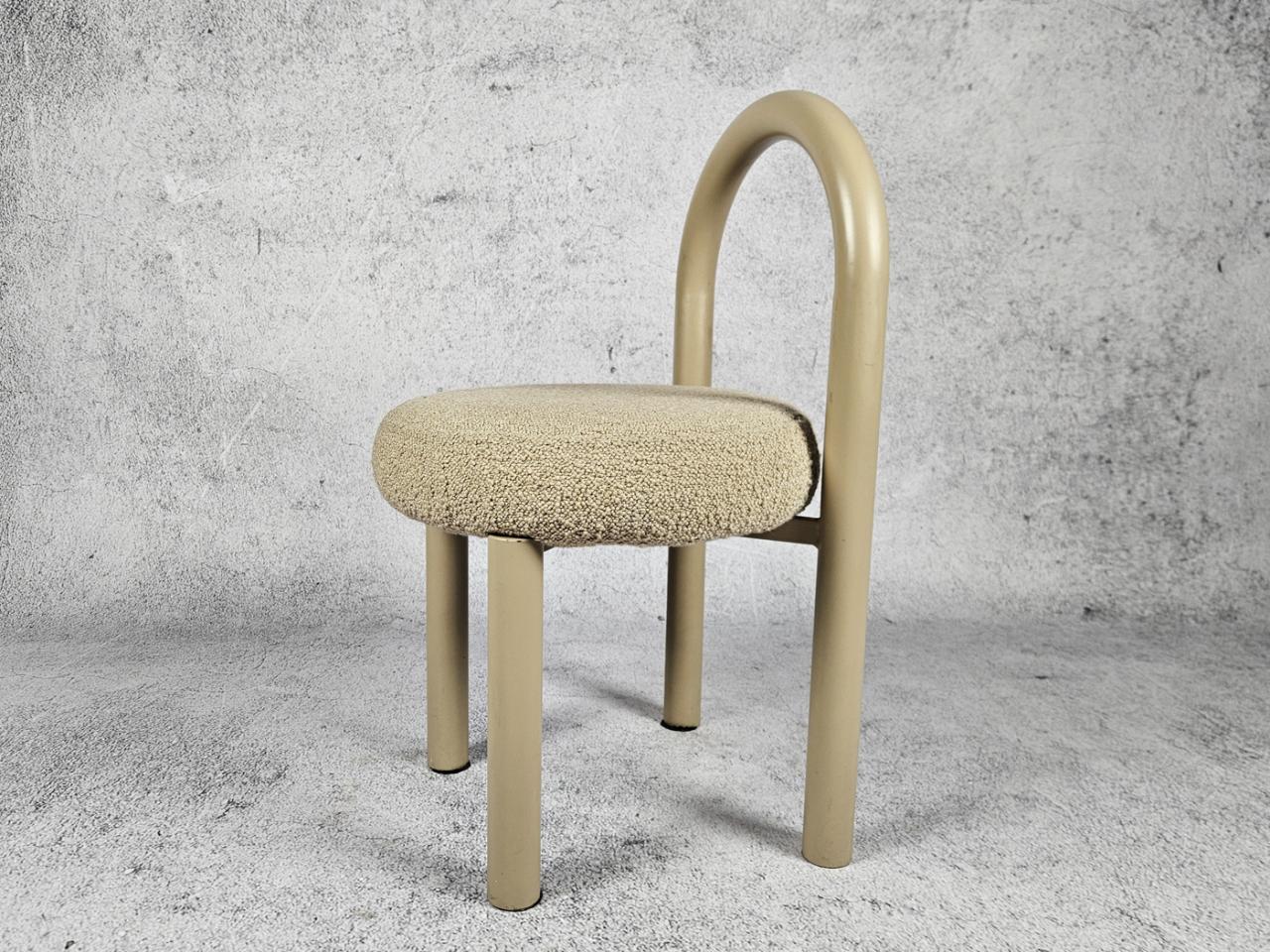 CHAIR, THE GOOD LIVING